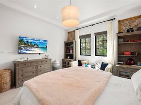 590 NE 59th St, Miami FL 33137