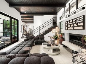 590 NE 59th St, Miami FL 33137