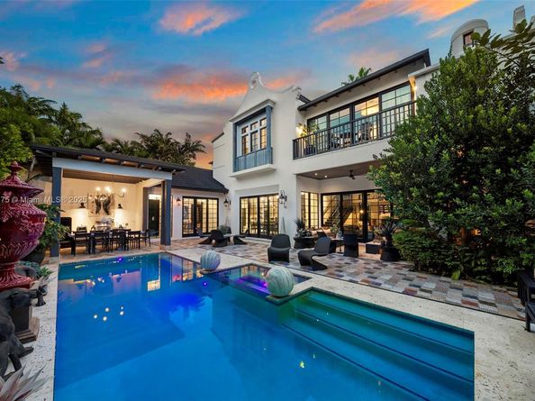 590 NE 59th St, Miami FL 33137