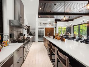 590 NE 59th St, Miami FL 33137