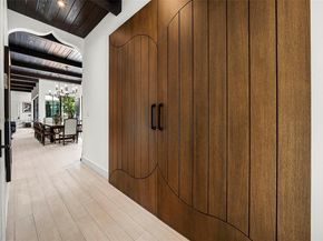 590 NE 59th St, Miami FL 33137