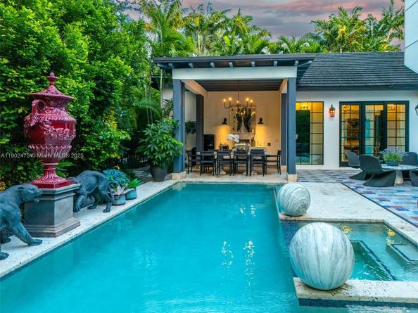 590 NE 59th St, Miami FL 33137