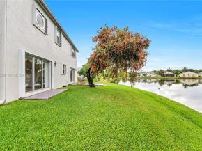 9800 Glacier Dr, Miramar FL 33025