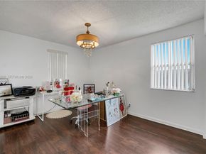 9800 Glacier Dr, Miramar FL 33025