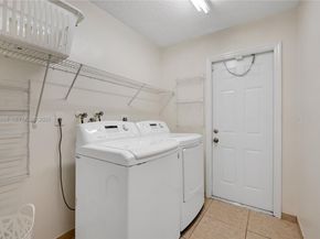 9800 Glacier Dr, Miramar FL 33025