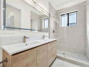 1511 SW 40th Ter, Fort Lauderdale FL 33317