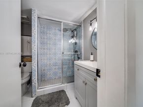 1809 SW 107th Ave 2705, Miami FL 33165