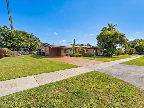 8805 SW 81st St, Miami FL 33173