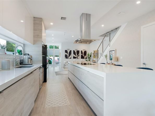 2410 SW 16th Ave, Miami FL 33145