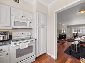 462 Golden Isles Dr 305, Hallandale Beach FL 33009