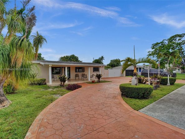 5435 SW 99th Ct, Miami FL 33165