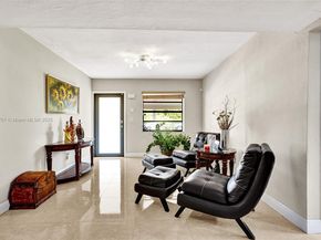 5435 SW 99th Ct, Miami FL 33165