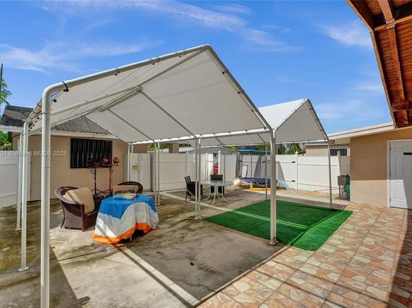 5435 SW 99th Ct, Miami FL 33165