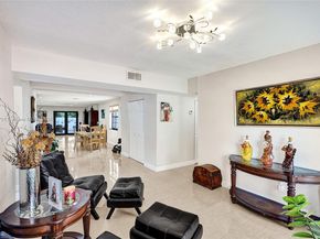 5435 SW 99th Ct, Miami FL 33165