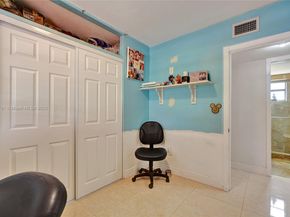5435 SW 99th Ct, Miami FL 33165