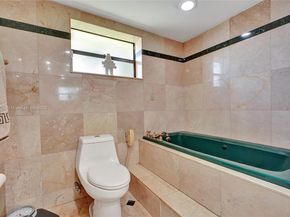 5435 SW 99th Ct, Miami FL 33165