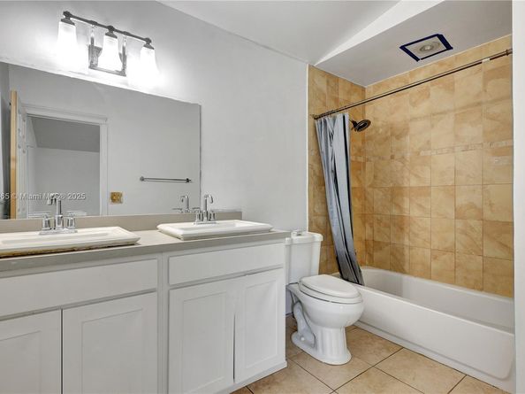 9330 NW 53rd Ct, Sunrise FL 33351