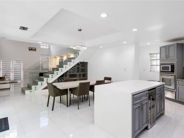 1900 Pizarro St, Coral Gables FL 33134