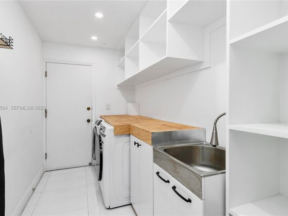 1900 Pizarro St, Coral Gables FL 33134