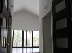 540 Lido Dr, Fort Lauderdale FL 33301