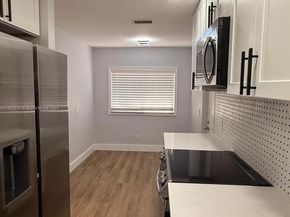 4690 S Fountains Dr S, Lake Worth FL 33467