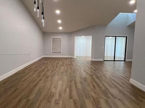 4690 S Fountains Dr S, Lake Worth FL 33467