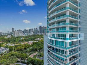 2127 Brickell Ave 2005, Miami FL 33129