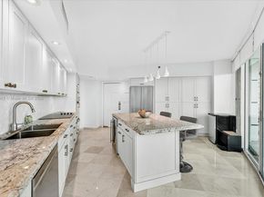 2127 Brickell Ave 2005, Miami FL 33129