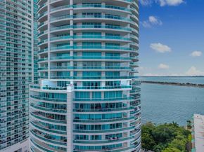 2127 Brickell Ave 2005, Miami FL 33129