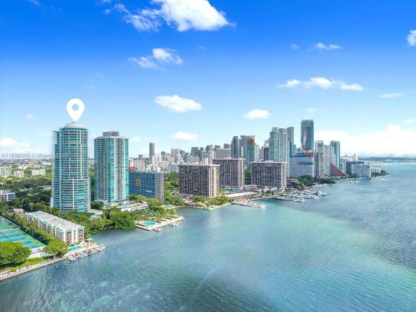 2127 Brickell Ave 2005, Miami FL 33129