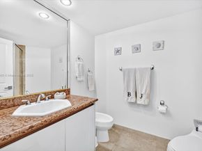 2127 Brickell Ave 2005, Miami FL 33129