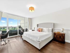 2127 Brickell Ave 2005, Miami FL 33129