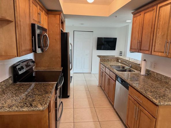 3530 SW 22nd St 706, Miami FL 33145