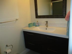 1825 S Ocean Dr 609, Hallandale Beach FL 33009