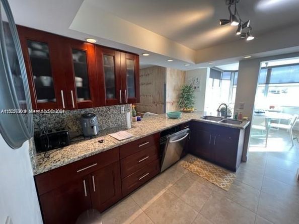 16570 NE 26th Ave 4A, North Miami Beach FL 33160