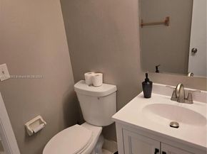 7904 SW 8th St, North Lauderdale FL 33068