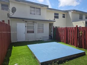7904 SW 8th St, North Lauderdale FL 33068