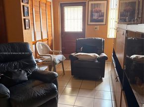 36 E 17th St, Hialeah FL 33010