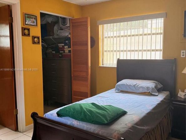 36 E 17th St, Hialeah FL 33010