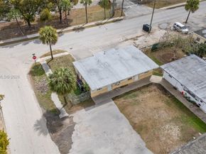 1101 SW 2nd St, Homestead FL 33030