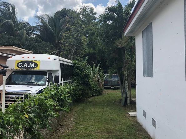 1256 NE 149th St, Miami FL 33161