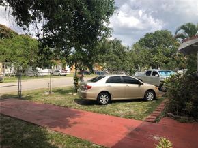 1256 NE 149th St, Miami FL 33161