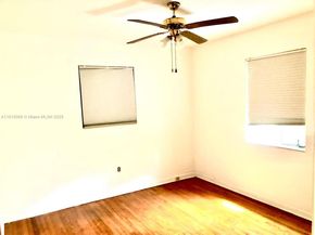 1256 NE 149th St, Miami FL 33161