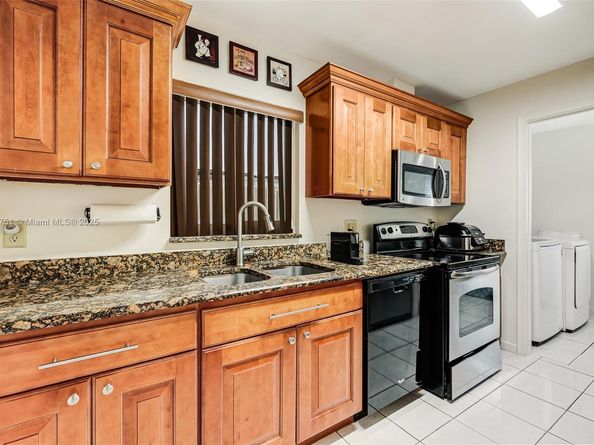 4216 SW 138th Ct, Miami FL 33175
