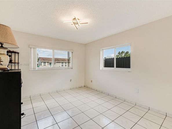 4216 SW 138th Ct, Miami FL 33175