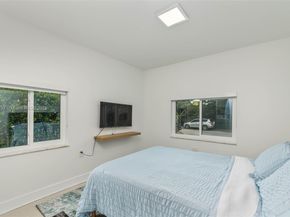 260 NE 46th St, Miami FL 33137