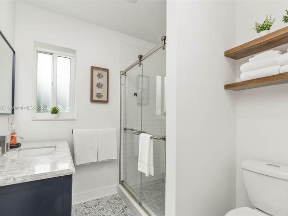 260 NE 46th St, Miami FL 33137