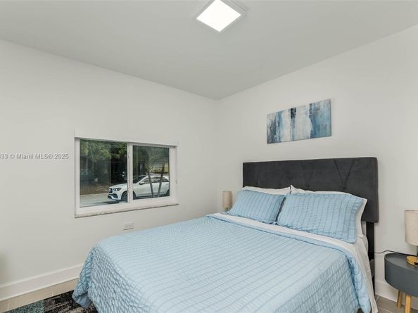 260 NE 46th St, Miami FL 33137