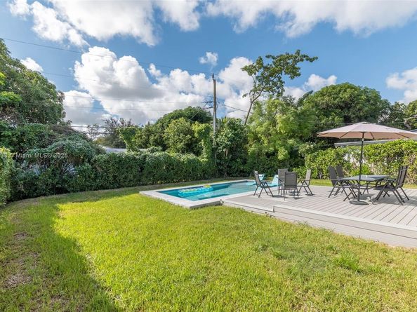 260 NE 46th St, Miami FL 33137