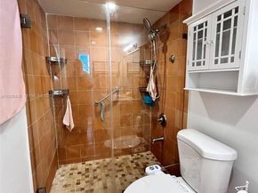 5050 NW 7th St 401, Miami FL 33126